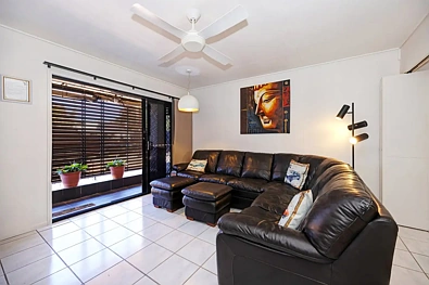 Iba Pa - 3 Miles Avenue, Kelso, QLD 4815