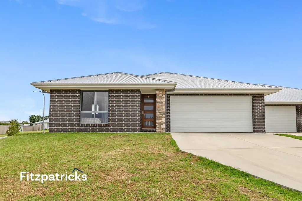 17 Beetson Street, Boorooma, NSW 2650