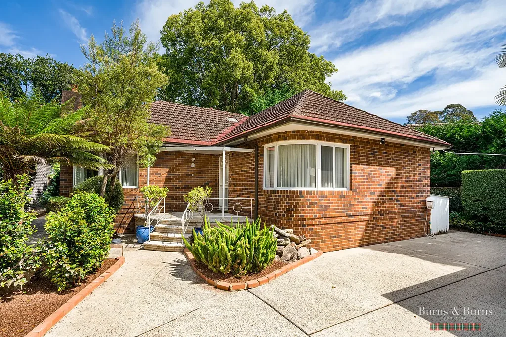 Wahroonga 3房 安家之所<br><br>60年来首次上市 A PLACE TO CALL HOME

FIRST TIME OFFERED IN 60 YEARS