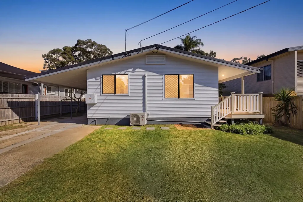 Wynnum 3غرفة نوم Freshly Updated Family Home in a Prime Bayside Location