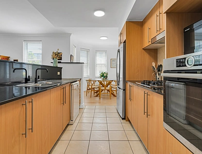 201/2-14 Orchards Avenue, Breakfast Point, Inner West, 2 chambres, 2 salles de bain, Apartment