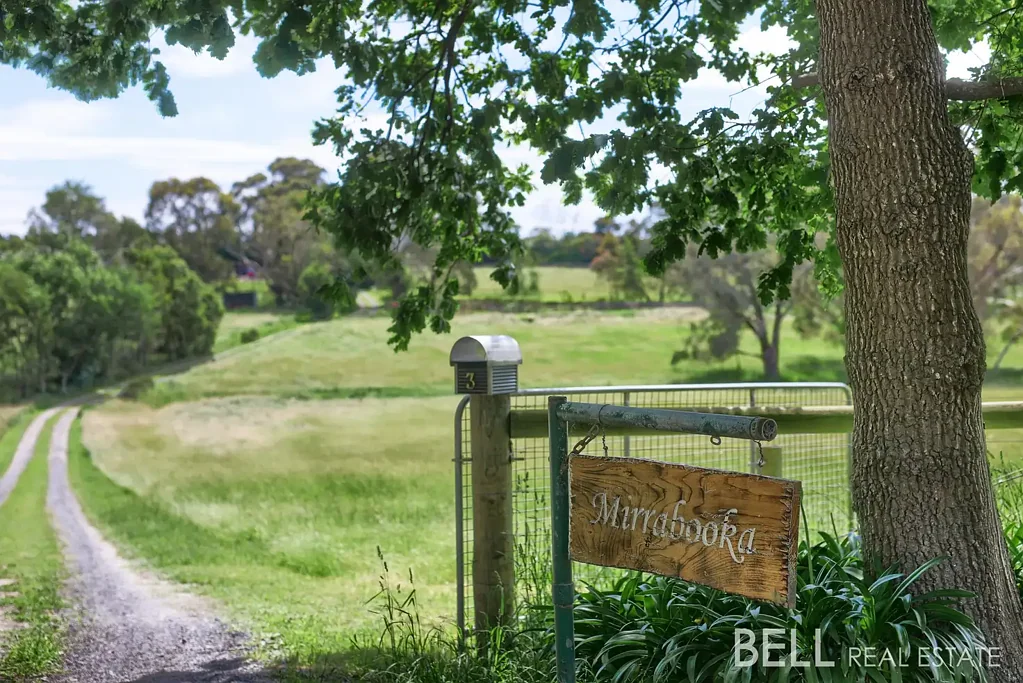 3 Coopers Road, Macclesfield, VIC 3782