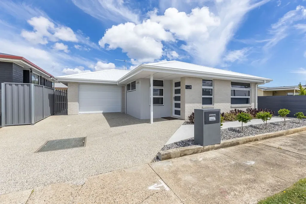 1a Waniora Street, Devonport, TAS 7310