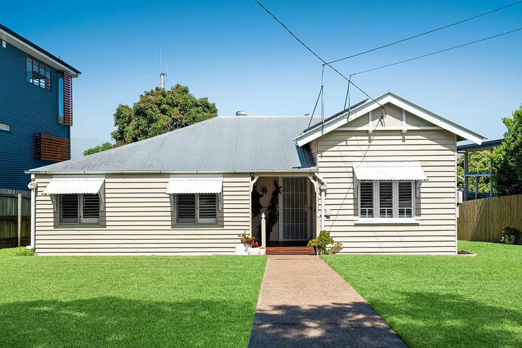 39 Gordon Parade, Manly, QLD 4179
