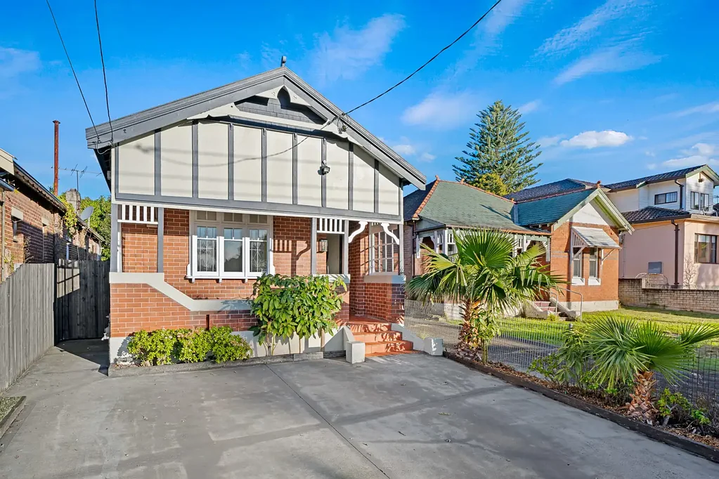 227 Lyons Road, Russell Lea, NSW 2046