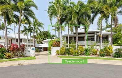 Port Douglas 3 Bedroom CONTEMPORARY PRIVATE VILLA BY THE BEACH