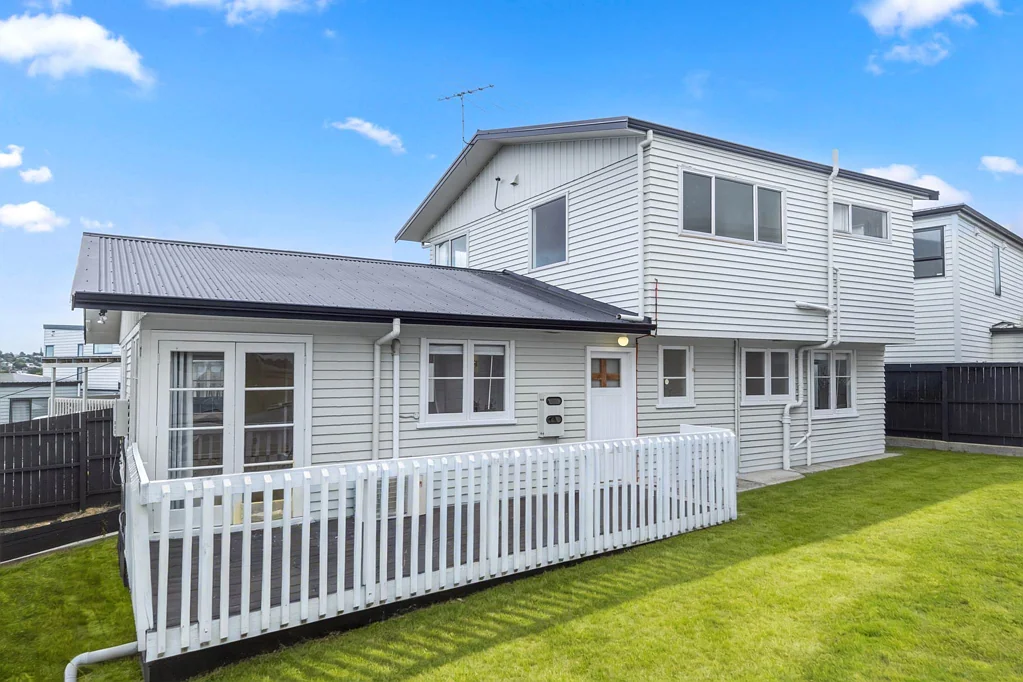 68, 68A-B Sunnynook Road, Forrest Hill, North Shore City, Auckland