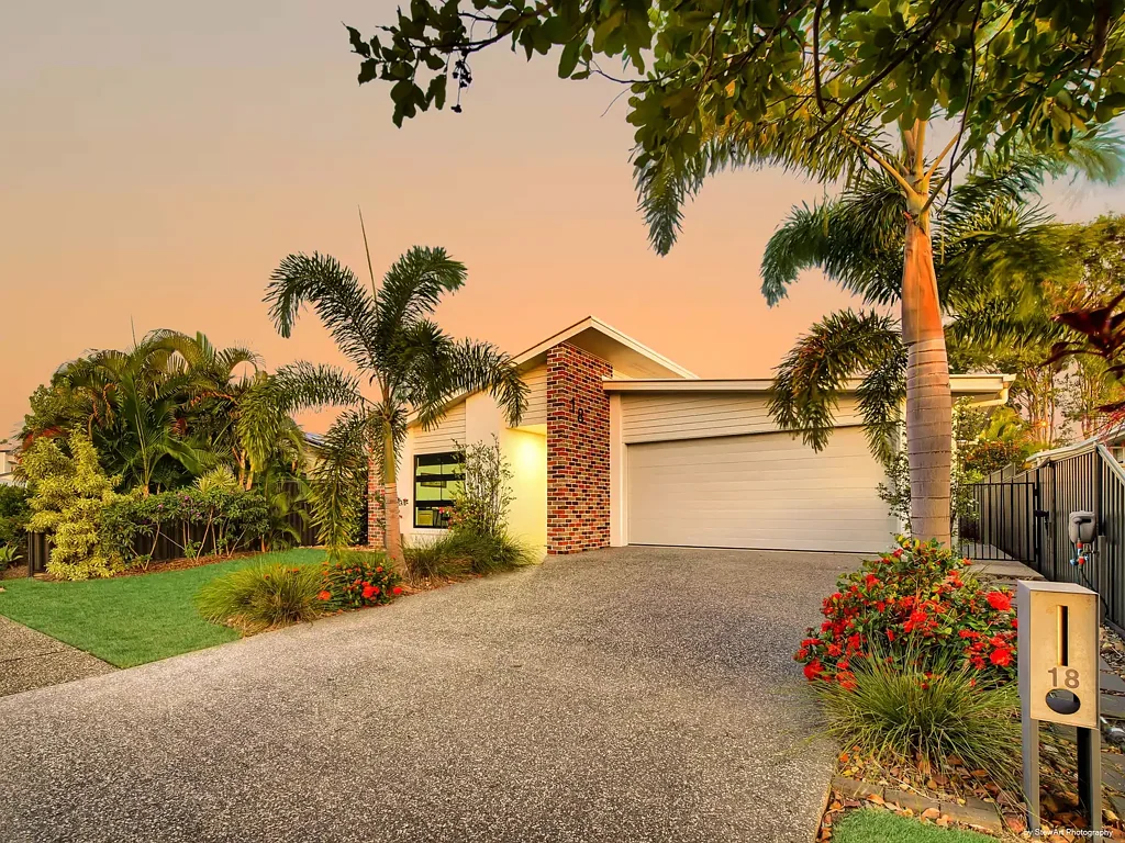 18 Satinwood Avenue, Urraween, QLD 4655