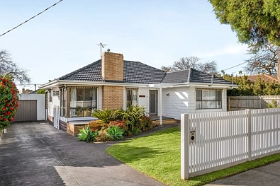 Frankston 3房 亮点速览：Frankston High School 学区内的 Weatherboard 温馨住宅 The Brief: Weatherboard Warmth in Frankston High School Zone