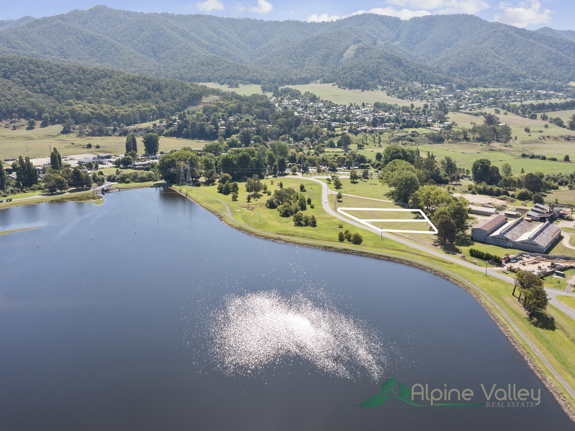 2 EMBANKMENT DR, MOUNT BEAUTY VIC 3699, 0房, 0浴, Section