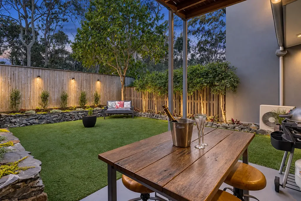 Wakerley 3Kwarto More than a townhouse.  A place to truly feel at home. | By Neg