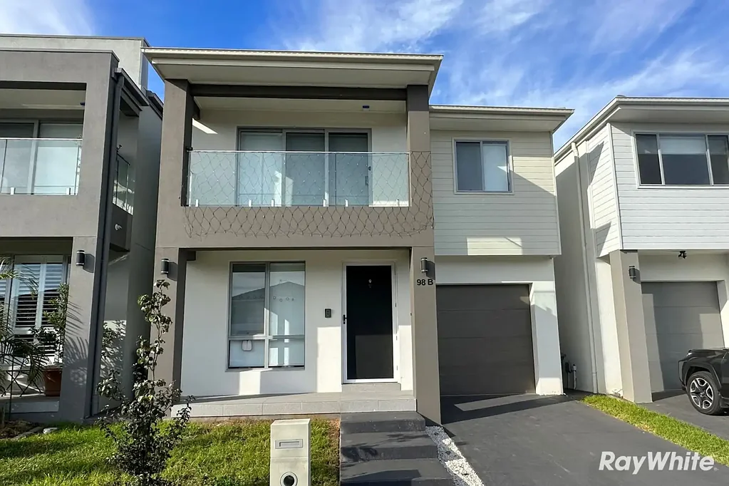 Partly Furnished Double-Storey Family Home in Prime Location!!