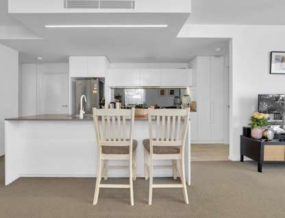 804/18 Hubert Street, Woolloongabba, QLD 4102, 2 Bedrooms, 2 Bathrooms, Apartment
