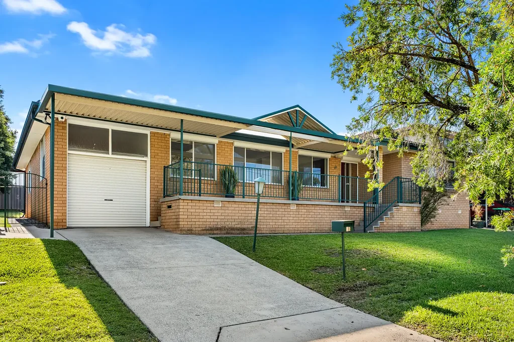 12 Gladswood Avenue, South Penrith, NSW 2750