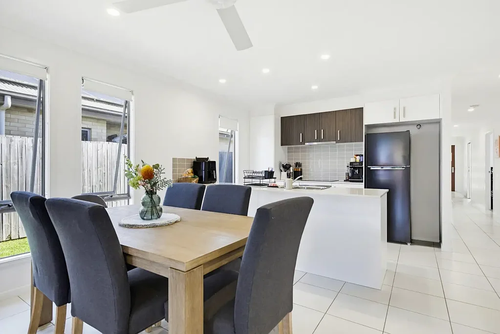 Sippy Downs 4部屋 Spacious Family Living in Prime Sippy Downs Location