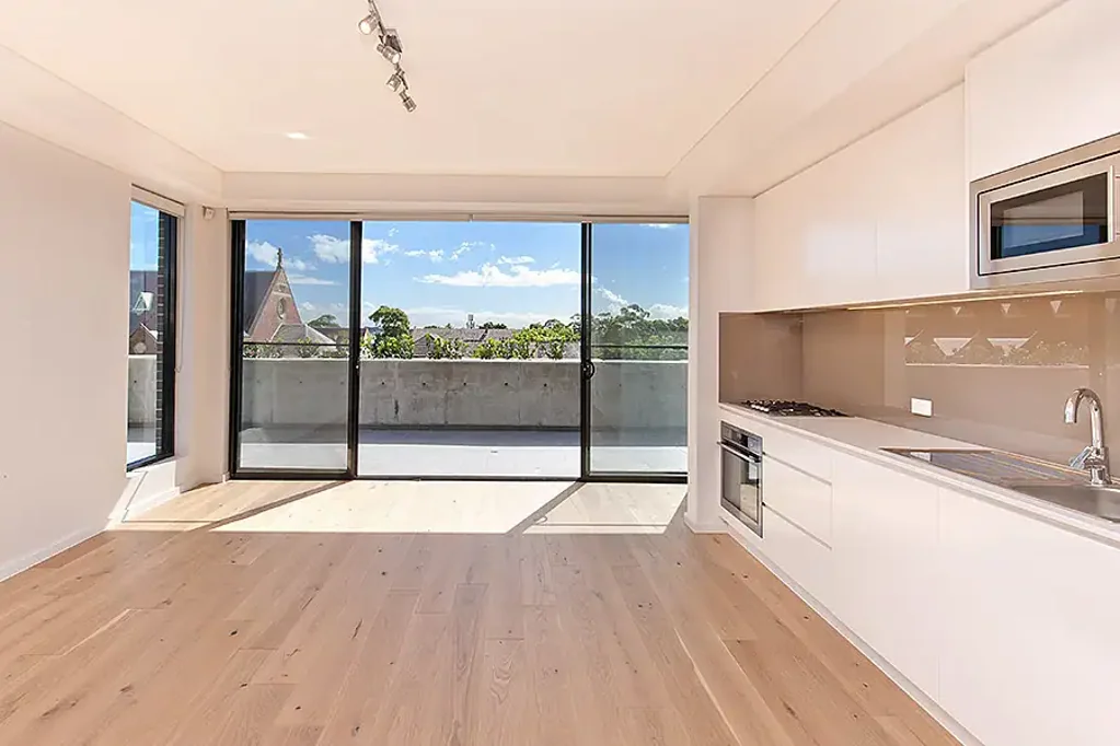 Top floor with green aspects and modern living space