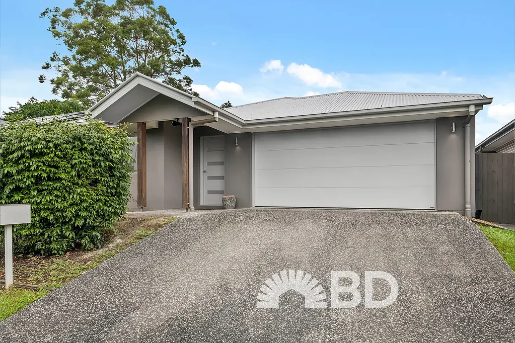 Morayfield 4Moenga Welcome to your new family haven!