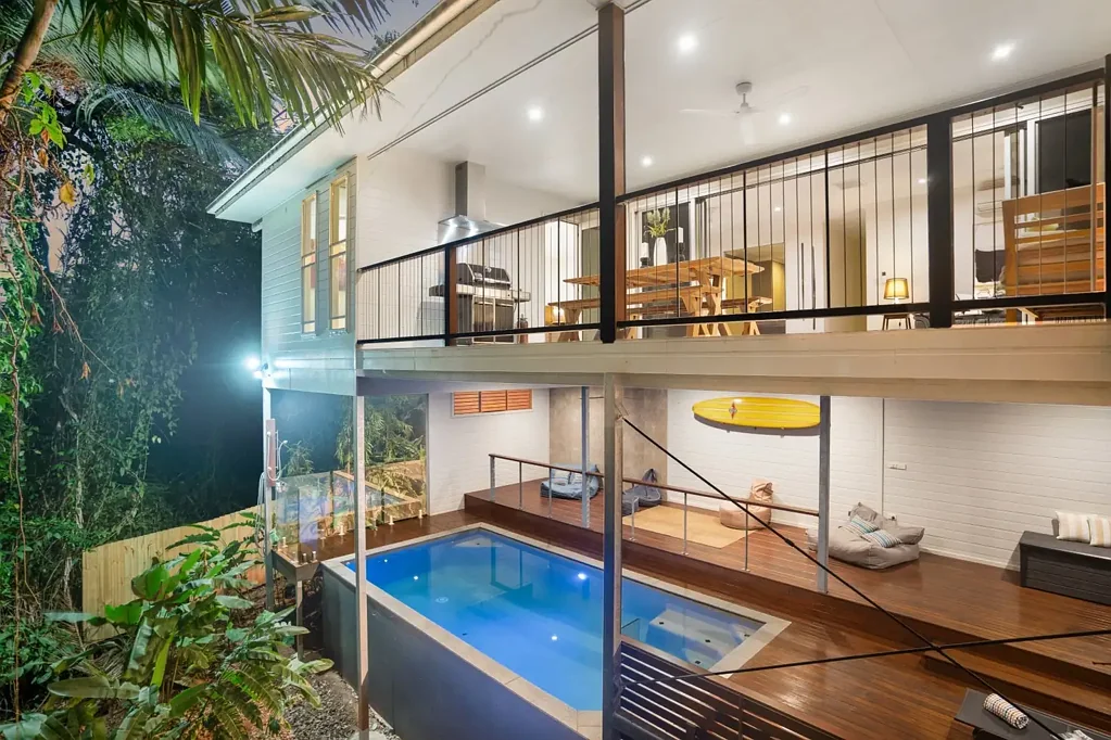 Edge Hill 4ਬੈੱਡਰੂਮ Modern Tropical Living in Blue Chip Upper Edge Hill