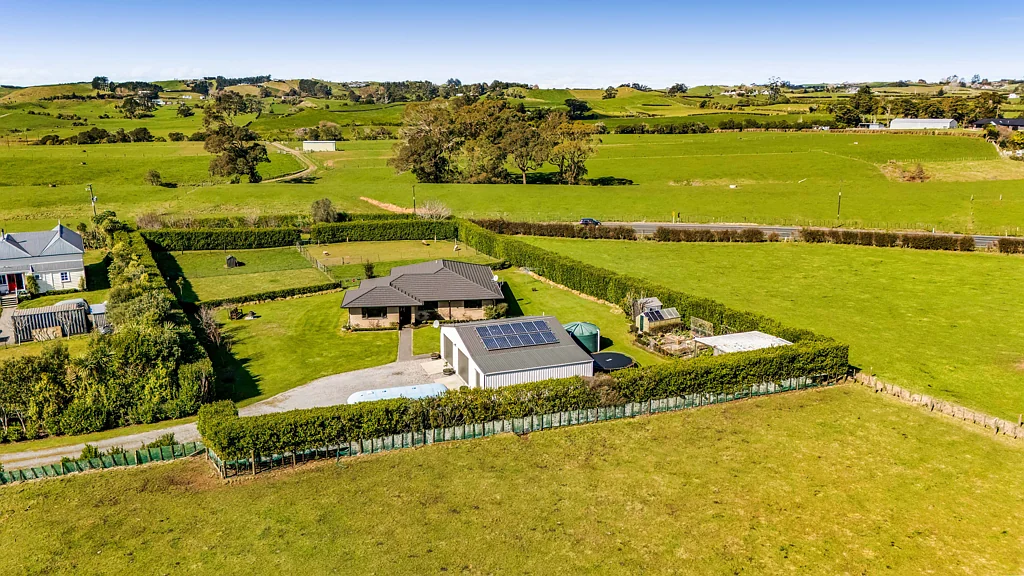 Egmont Village  Family comfort on lifestyle land