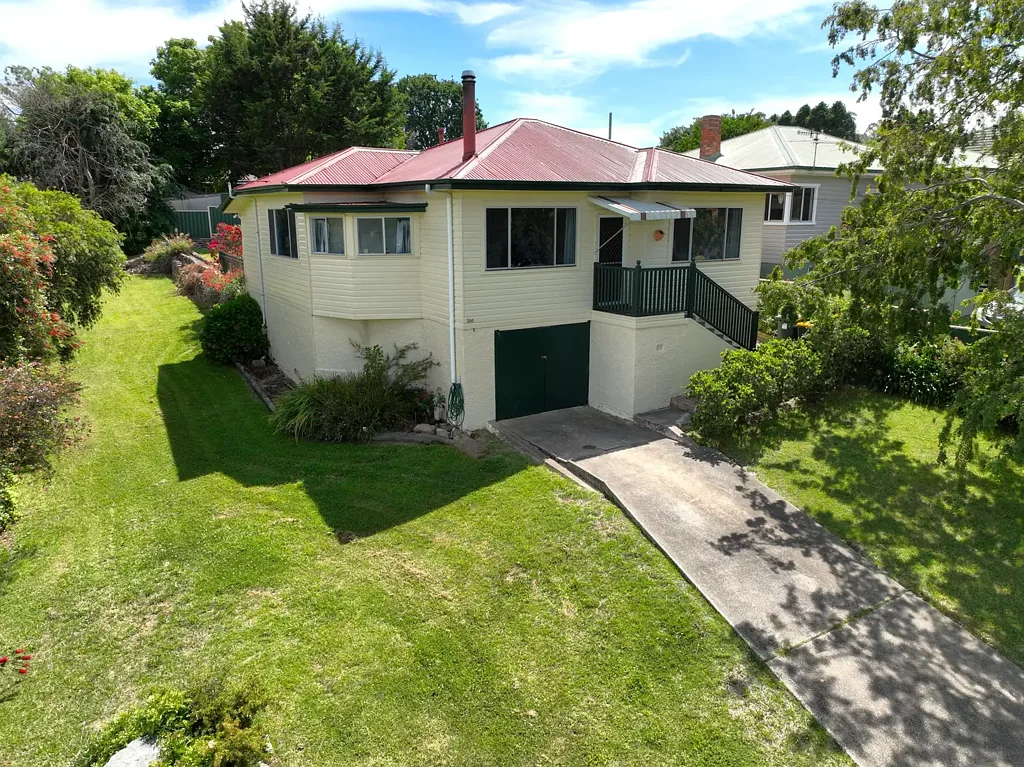 Glen Innes 2房  Your Home On The Eastern Hill