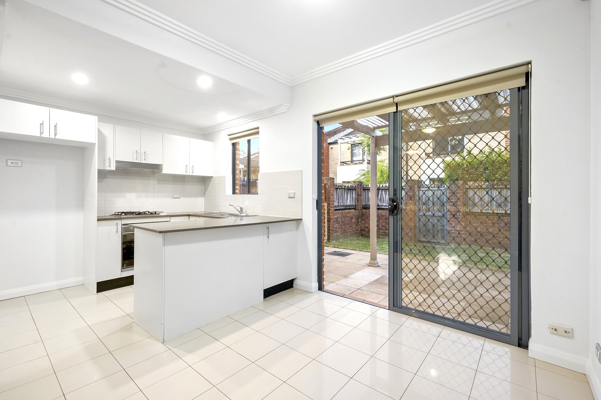 PICCADILLY GARDENS UNIT 28 24-36 PACIFIC HWY, WAHROONGA NSW 2076, 0 habitaciones, 0 baños, Townhouse