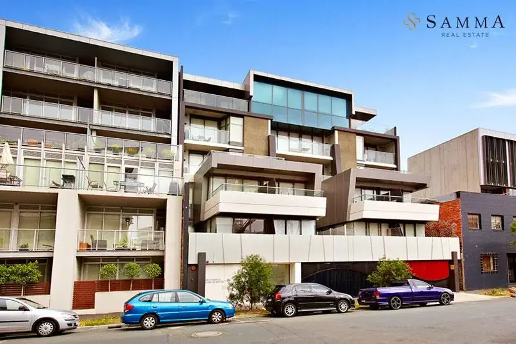 Experience Coastal Living in a 1-Bedroom Apartment with Modern Amenities