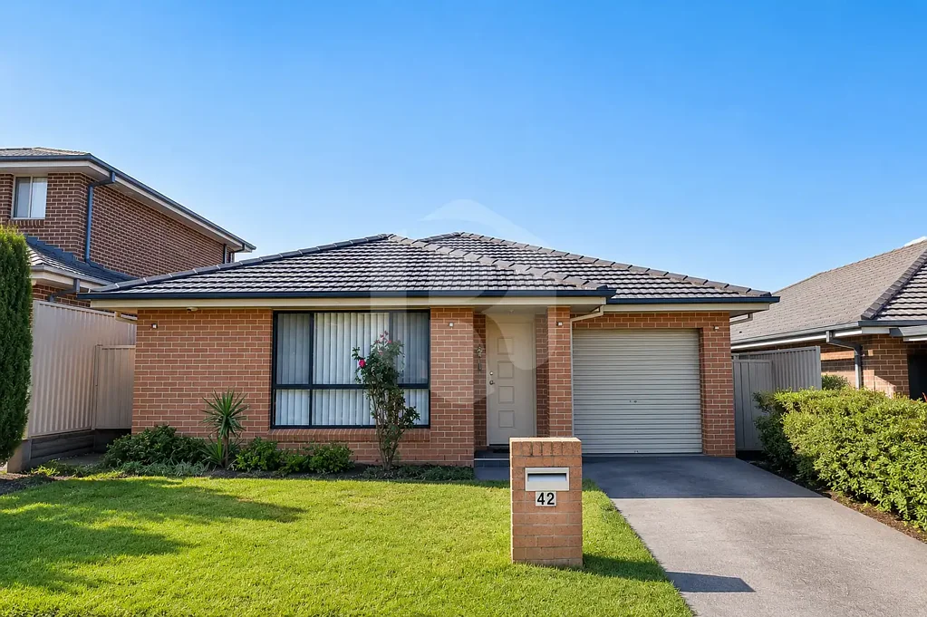 Comfortable Glenfield Living in a Well-Connected Location for LEASE!
