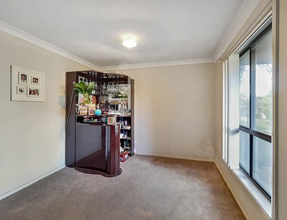 12 Mariner St, Glenfield, NSW 2167, 3房, 2浴, 整租公寓