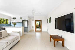 4/85 Goonawarra Drive, Mooloolaba