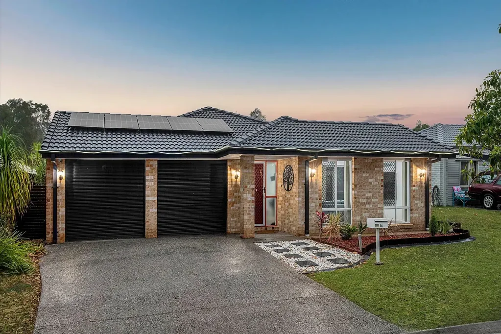 Springfield Lakes 4房 您完美的 Springfield Lakes 住宅正等待着您！ Your Perfect Springfield Lakes Home Awaits!