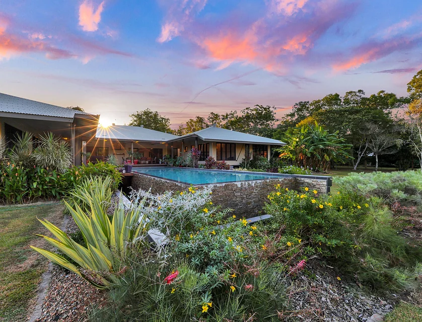 134 Langton Road, Howard Springs, Litchfield, 5 ห้องนอน, 2 ห้องน้ำ, House