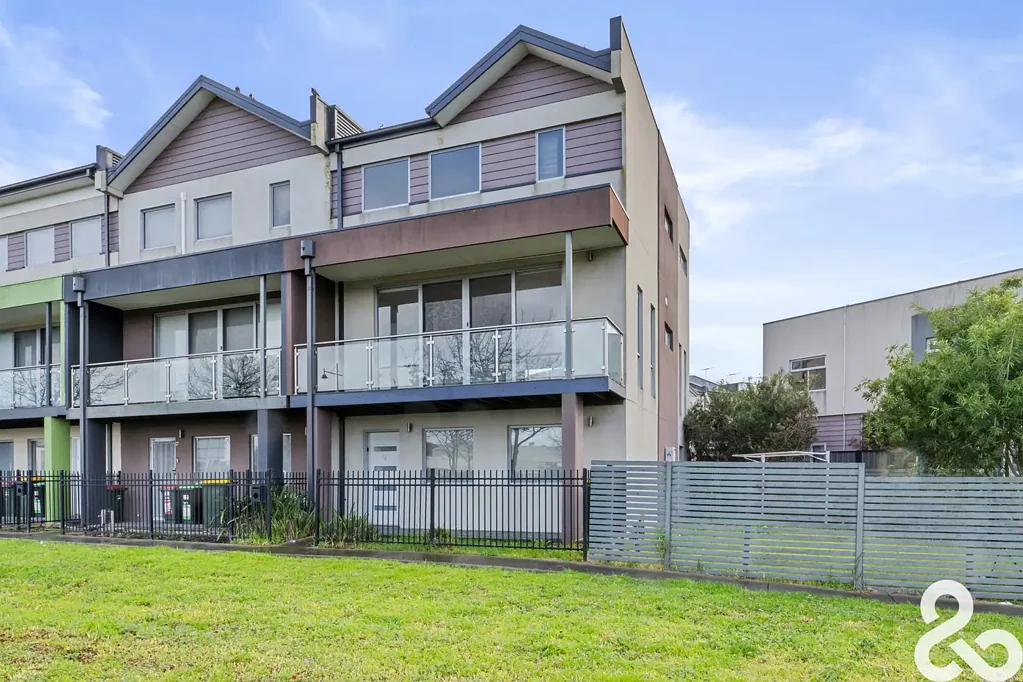 Craigieburn Three Bedroom Townhouse!