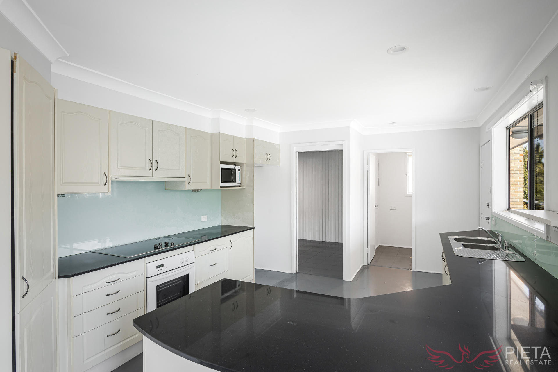 53 GREVILLEA CR, GREYSTANES NSW 2145, 0房, 0浴, House