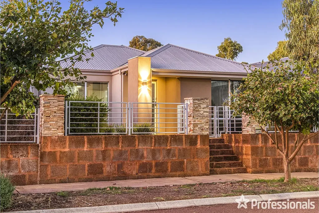8 Mccavanah Road, Byford, WA 6122