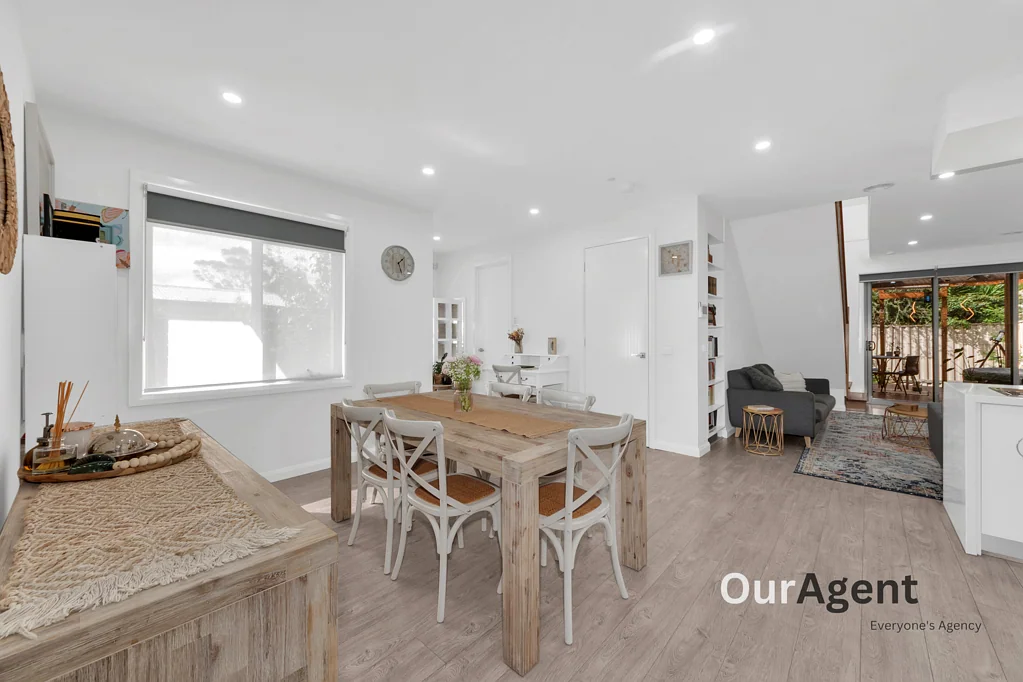 Unit 2/34 Bliburg St, Jacana, VIC 3047