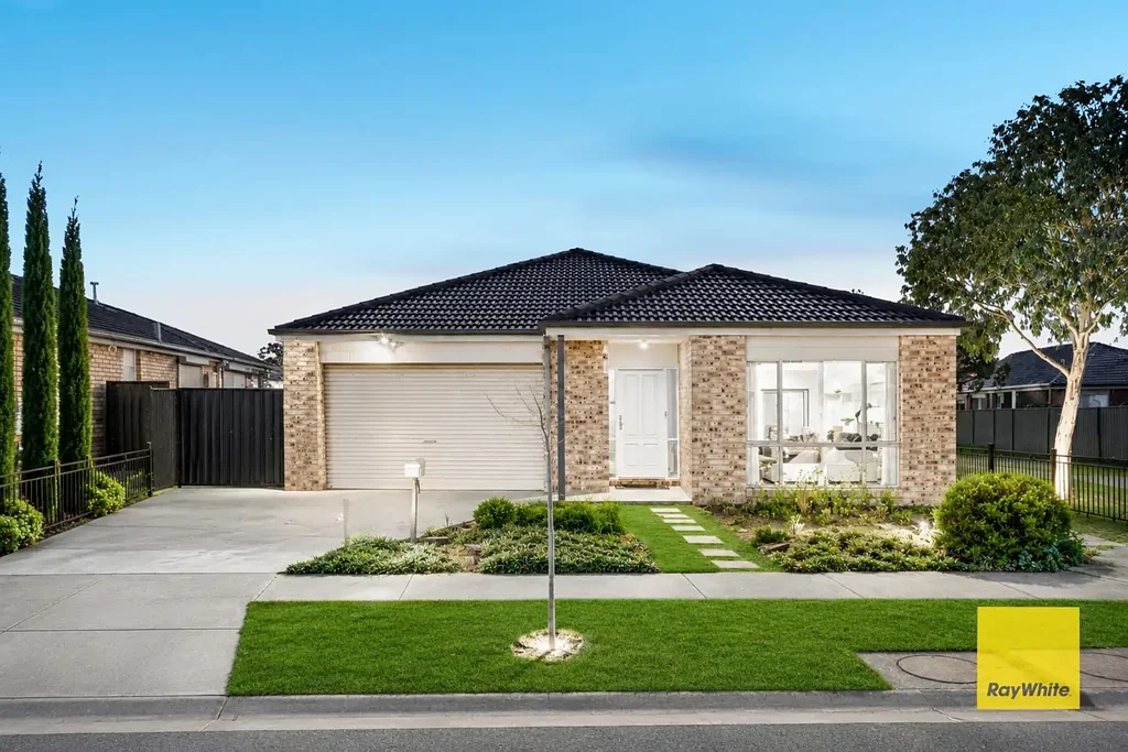 Tarneit 4房 Tarneit 黄金地段的家庭生活 Family Living in a Prime Tarneit Location