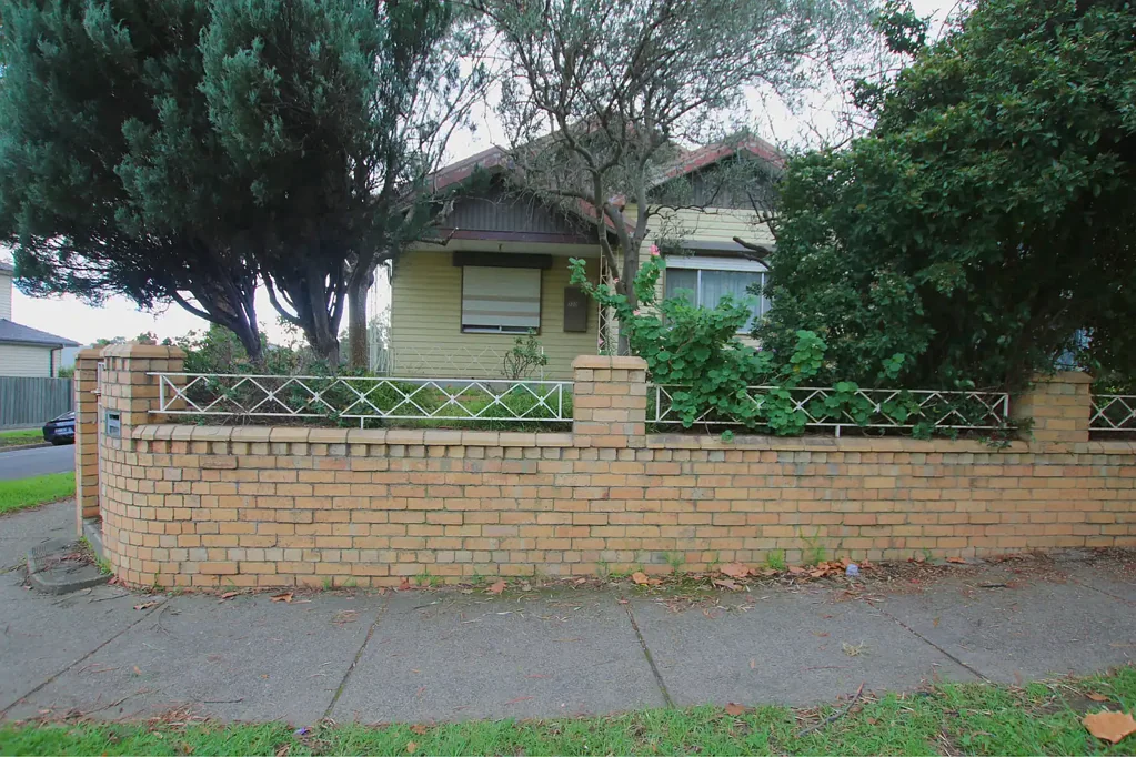 Perfect Family Home in a Prime Location - Opposite Parkland!