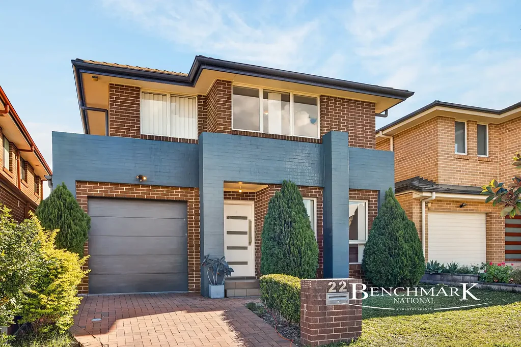 Moorebank 4Kwarto Stand Alone Home In A Great Location