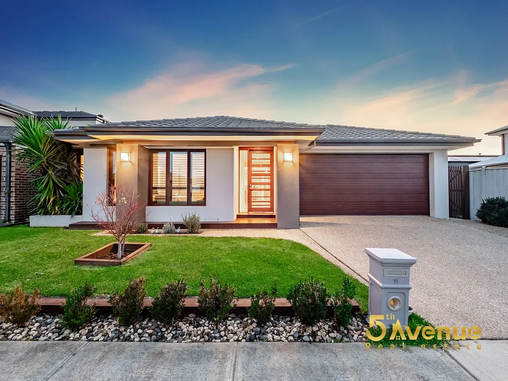 Clyde North 4Zimmer Contemporary Comfort & Effortless Living in a Prime Family Setting