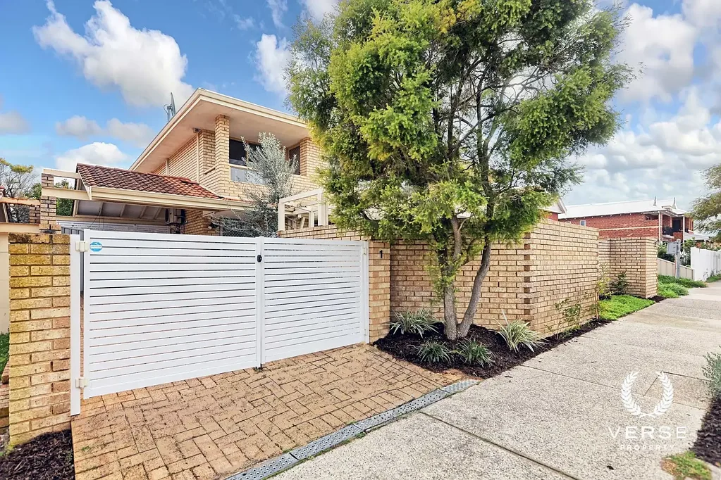 Victoria Park 3房  Prestige, inner-urban Townhouse renovation, "worth fighting for" !