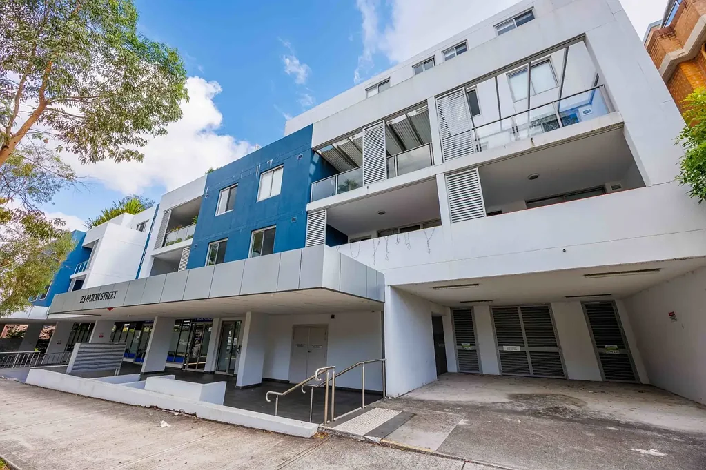 Merrylands 2침실 Stunning Apartment in Sought after Location