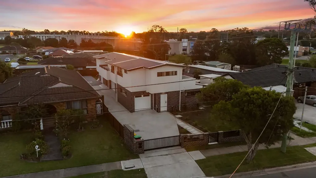 Lurnea 4Moenga Brand New Front Townhouse!