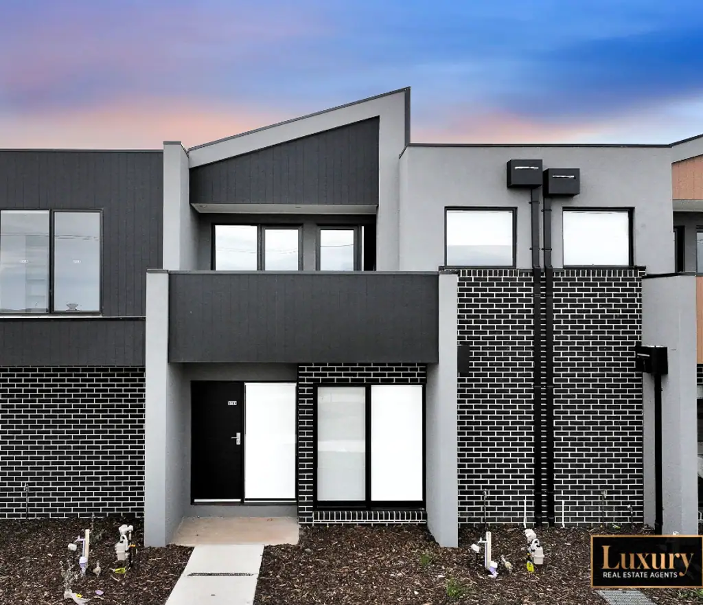 Tarneit 3 Bedroom Modern, Energy-Efficient Townhouse in Tarneit