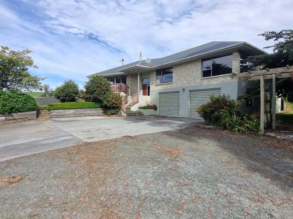 Milton Country Living With Quality Home