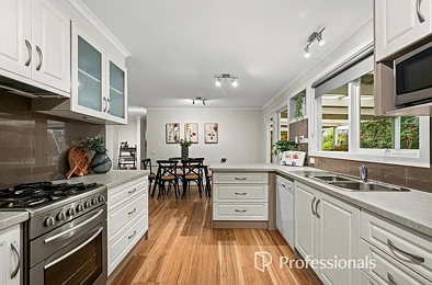 2 Drummond Road, Seville, VIC 3139, 4房, 2浴, House