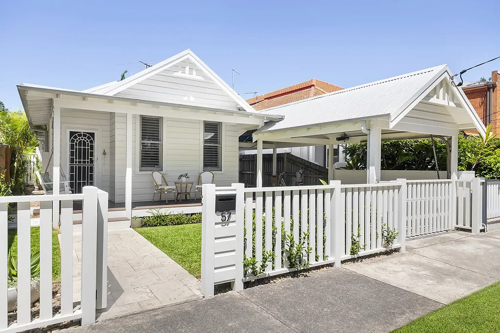 A highly desirable beachside home in tightly held flats of Manly