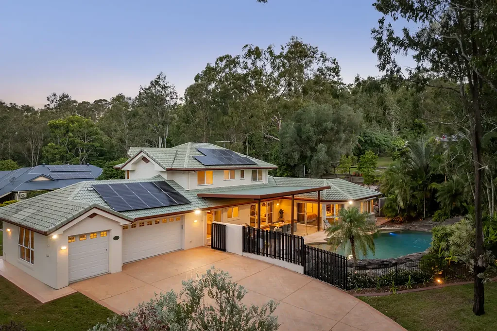 Pullenvale 5 Bedroom Incredible Family Entertainer With Exceptional Proportions