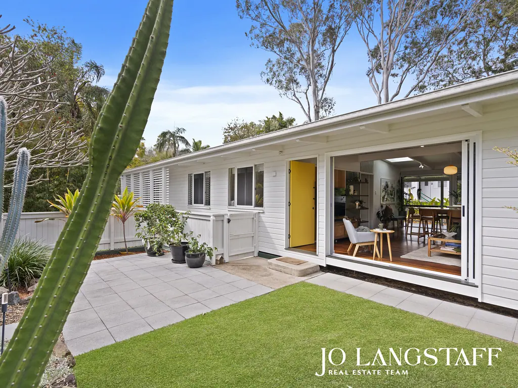 Kenmore 4ਬੈੱਡਰੂਮ Architect-Designed Mid-Century Renovation in the Heart of Kenmore