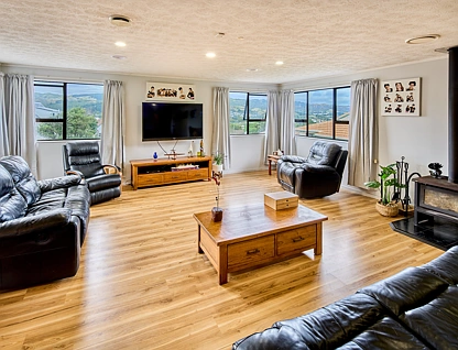 12 Cullen Place, Tawa, 4房, 3浴, 独立屋
