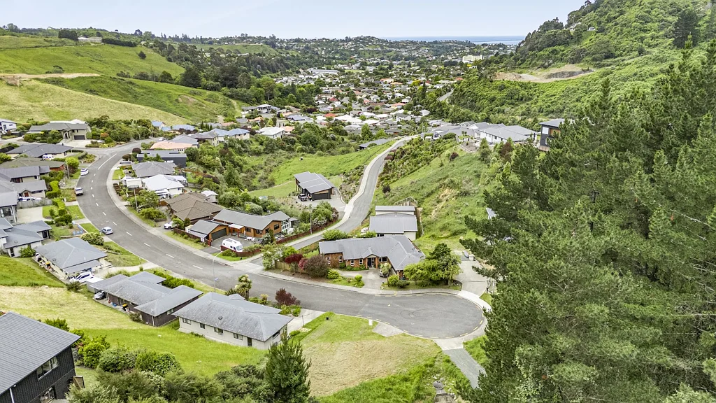 Bishopdale Elevated Section in established Neighborhood